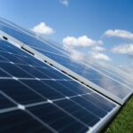 La importancia de un inversor solar en una instalación fotovoltaica